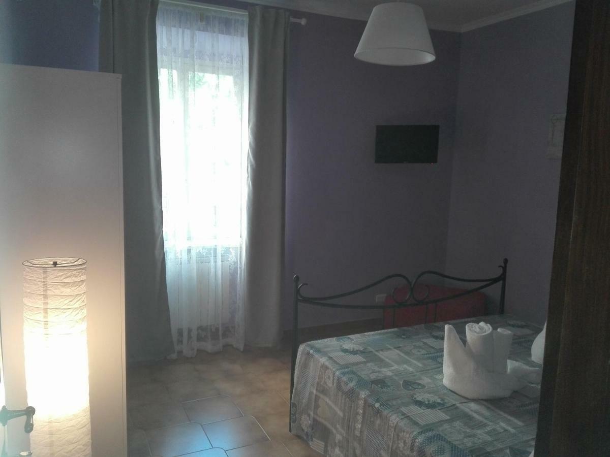 La Rosa Sul Lago Villa Trevignano Romano Exteriör bild